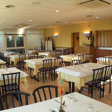 Hotel Zaytun Mequinenza Kültér fotó