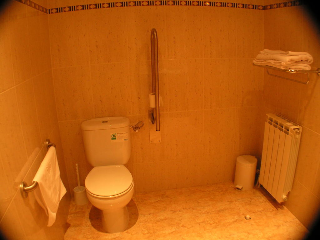 Hotel Zaytun Mequinenza Kültér fotó